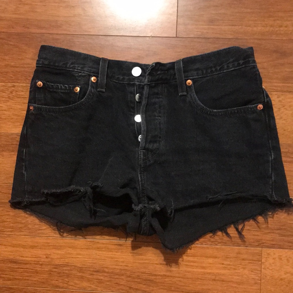 Levi 501 black shorts